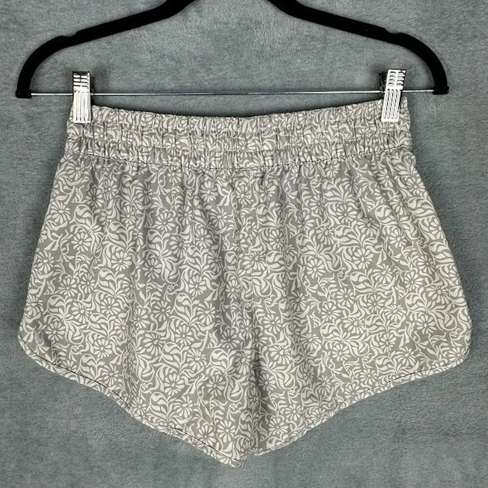 Vuori Clementine Short 2.0 Womens Small Gray Floral Lined Running Performance_6
